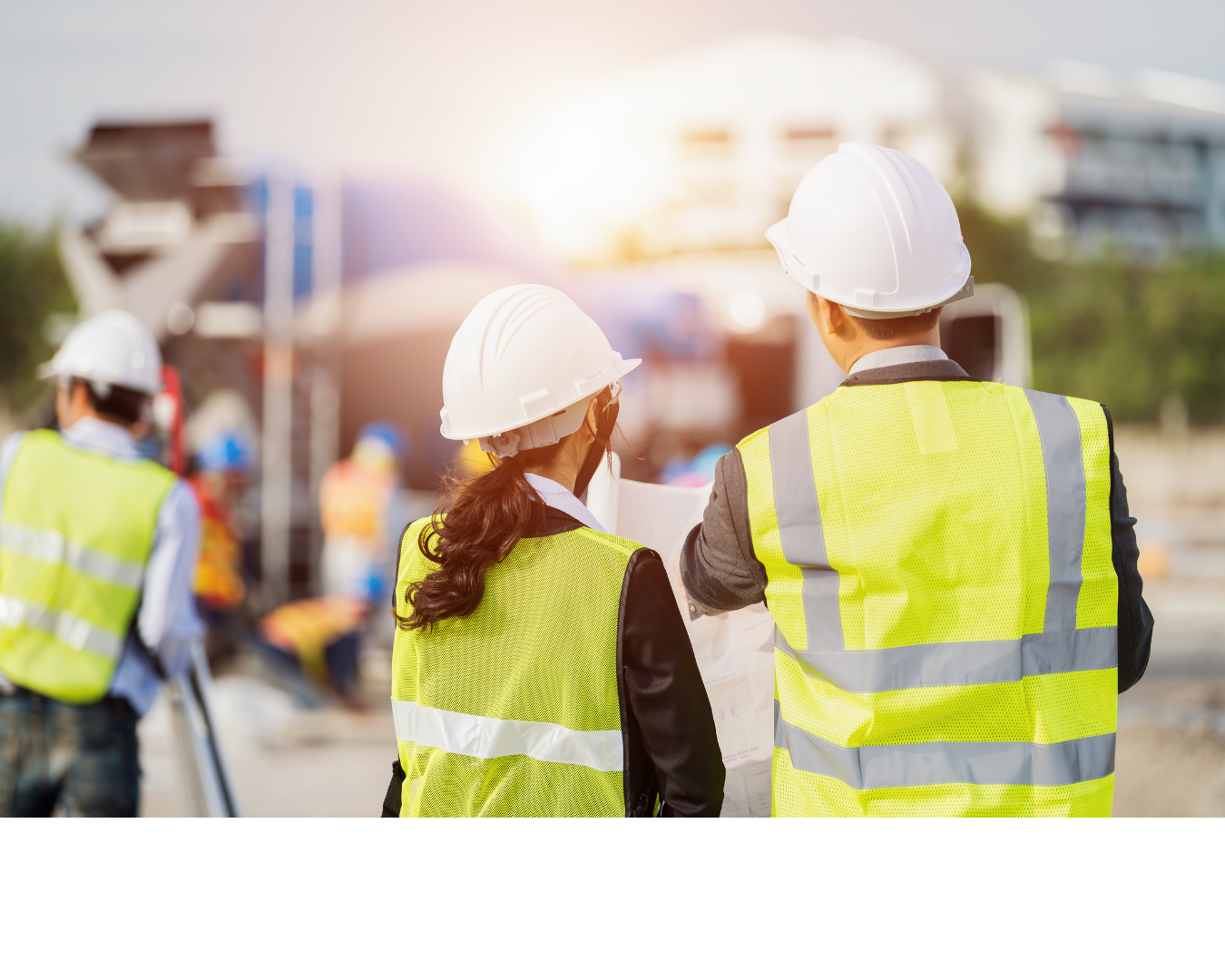 写真：主体的に行動する人のイメージ